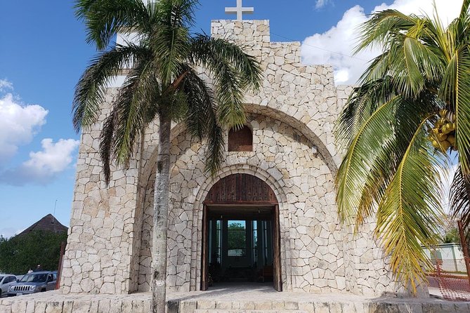 Customizable Private Buggy Tour in Cozumel with Lunch and Snorkel - Money Bar Beach Club lunch, showers, and Caribbean snorkeling