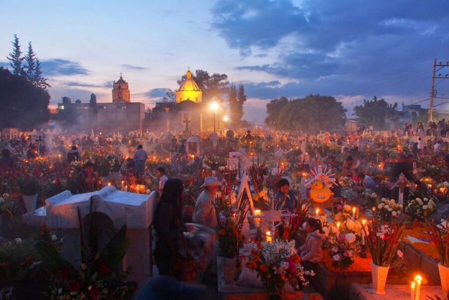 Day of the Dead Tour in San Andres Míxquic From Mexico City - Mixquic’s Day of the Dead, best seen before the crowds