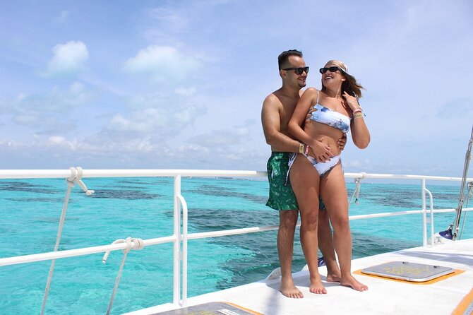 Deluxe Catamaran to Isla Mujeres with Open Bar from Cancun - Isla Mujeres time: 1.5 hours for exploring, plus lunch at the beach club