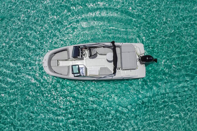 Deluxe Private Boats - 24 ft Sea Ray - Playa El Cielo: the sandbar where shallow water becomes the show