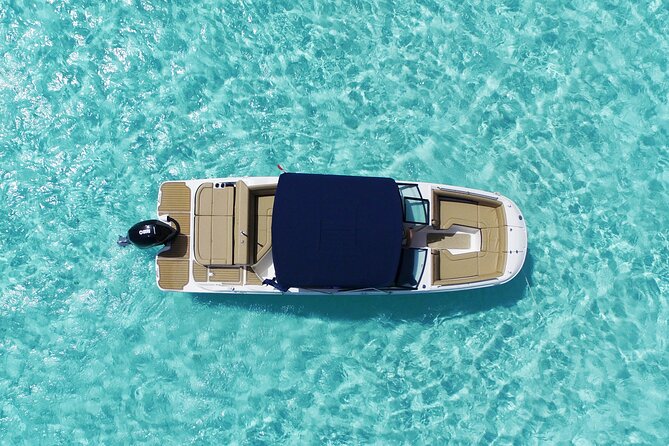 Deluxe Private Boats - 27 ft Sea Ray - A 27 ft Sea Ray day that feels like you own the water
