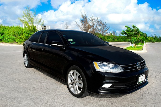 Departure by Luxury Sedan From Playa del Carmen to Cancun Airport - Price and Value: Why $134 Per Group Can Make Sense