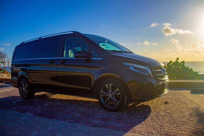 Departures in Mercedes Benz from Playa del Carmen to Cancun Airport - Playa del Carmen to Cancun Airport, minus the stress