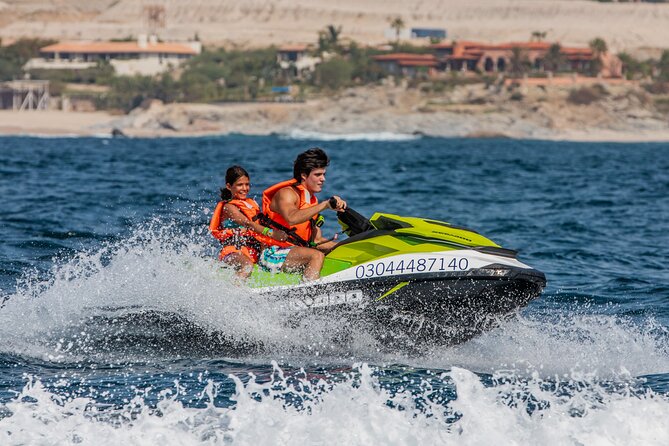 Double Jet Ski and Boat Ride in The Sea of Cortez Guided Tour - Safety first: lifejackets, spacing rules, and how the crew keeps you in sync