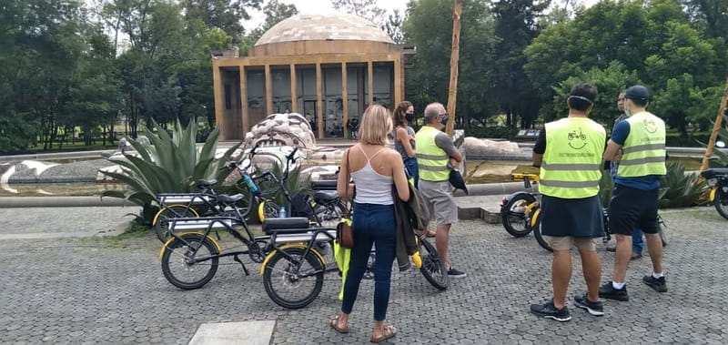 Electric Bike City Tour with a taco stop. - The Landmark Stretch: Rio de Janeiro to Zócalo