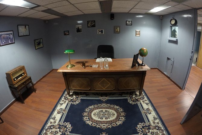 Escape Room in Guadalajara: Central Bank Robbery - Group size (2 to 5) and why it matters more than you think