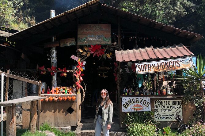 Exclusive Horseback Ride w/ Mexican Charros Family in México City - Lunch in the mountains: tacos and a real refuel, not a token bite