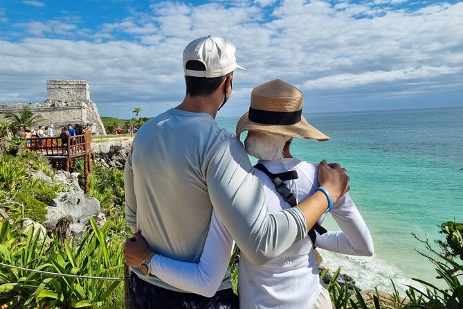 Exclusive Private Tour Tulum & Coba Just for You - Stop 1: Tulum Archaeological Site by the Caribbean coast