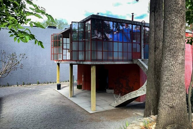 EXCLUSIVE TOUR Casa Estudio Frida Kahlo-Diego Rivera Small Groups - Why the Casa Estudio visit works so well in San Ángel