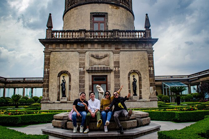 EXCLUSIVE TOUR Chapultepec Castle - Small Groups - The uphill approach through the park: plan for comfort, not speed