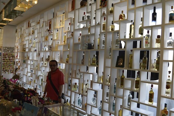 EXCLUSIVE TOUR Tequila & Mezcal - small groups - The guided museum visit, what you’ll learn