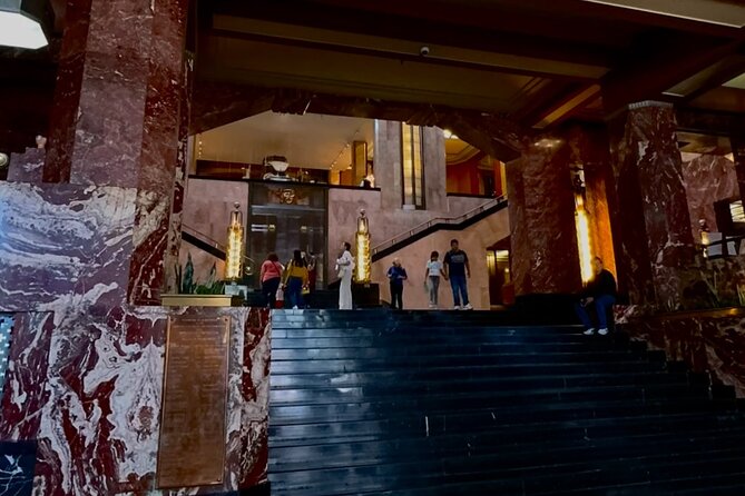 EXCLUSIVE TOUR to Palacio de Bellas Artes - small groups - How long it takes, and how the 2 hours feel on the ground