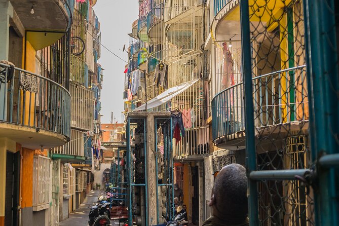Explore the Barrio Bravo of Tepito with local guides - Stop 1: Tepito Market Lanes, Food, and Micheladas