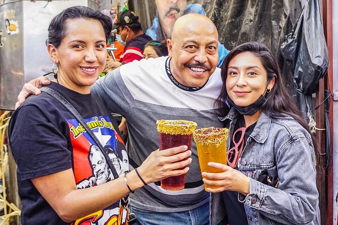 Explore the Barrio Bravo of Tepito with local guides - Stop 2: Deportivo Maracana and the Sports Thread