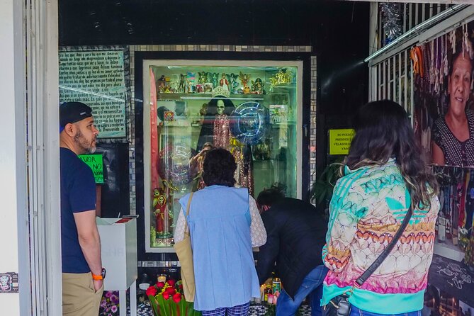 Explore the Barrio Bravo of Tepito with local guides - Stop 5: Santa Muerte Altar, Devotion, and the Neighborhood’s Stories