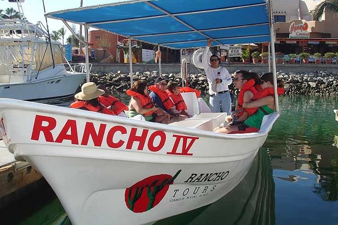 Famous Arch tour with Glass Bottom Boat. - When timing matters: pick your departure like a local