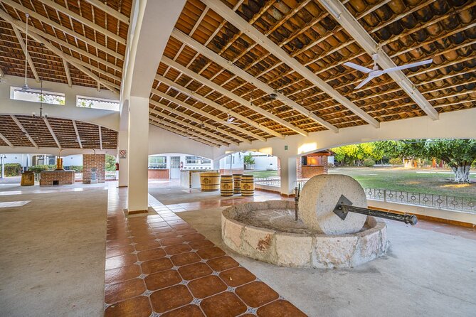 Finca 18 Puerto Vallarta Tequila Tour + Chocolate Pairing - Shopping time without losing control of your budget