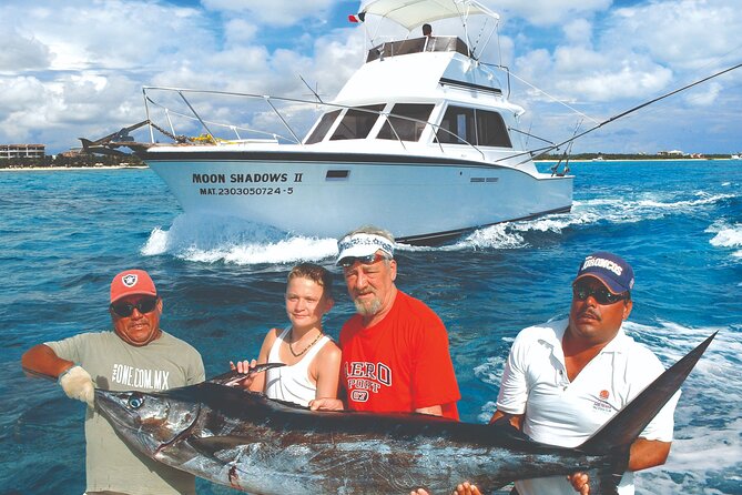 Fishing Tour & Beach Club In Riviera Maya - Shared vs private fishing service: choosing the right fit
