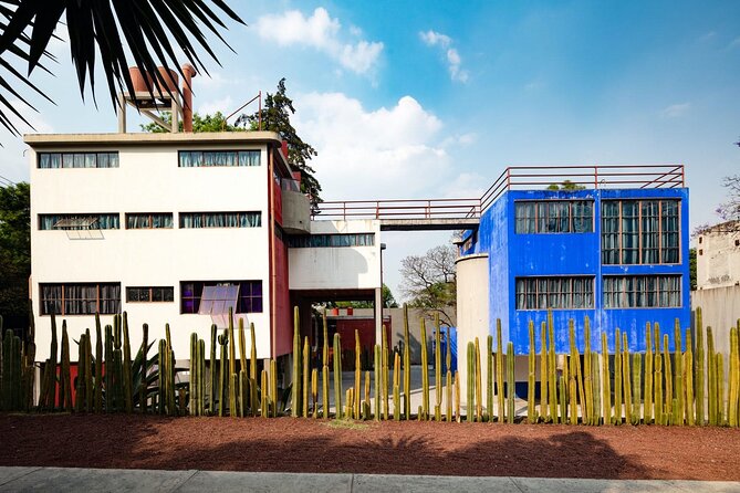 Frida Kahlo Museum, Diego Rivera Studio & Anahuacalli Museum Private Tour - The 3.5-hour route that keeps you from museum-stress