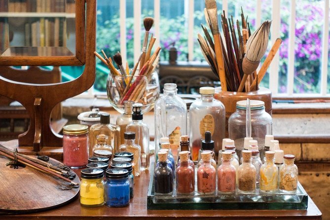 Frida Kahlo Museum, Diego Rivera Studio & Anahuacalli Museum Private Tour - Stop 3: Museo Frida Kahlo at Londres 247 (1 hour 30 minutes)