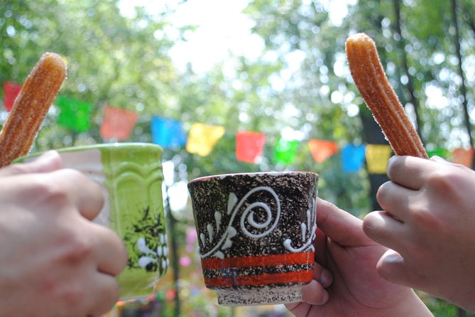 Frida Kahlo VIP [Museum Tickets Included] Bike, Markets & Churros - Coyoacán by Bike, Then Frida Kahlo Museum With No Line Stress