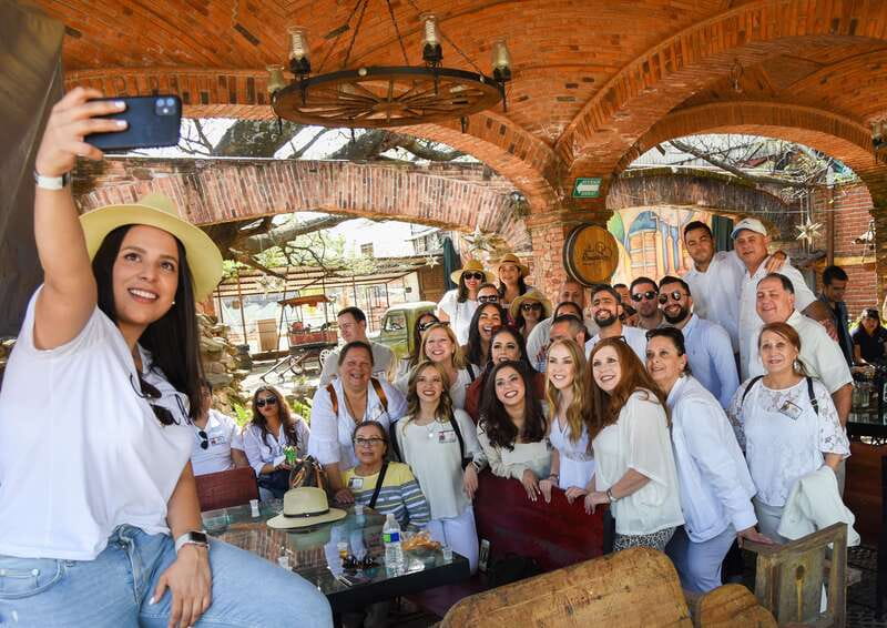 From Guadalajara: Tequila Trail Tour with Tasting - Magic Town of Tequila: Streets, Shops, and Food Market Time
