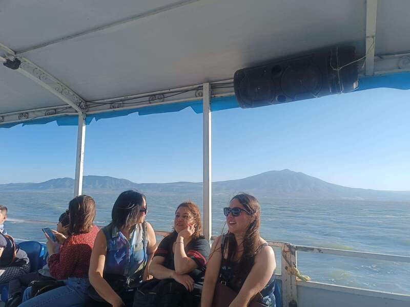 From Guadalajara to Chapala Lake: Funny and cultural tour - Tequila Tasting at the Distillery, What It’s Like