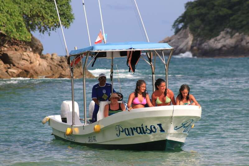 From La Crucecita: Private Huatulco 7 or 5 Bays Boat Trip - 5 Bays or 7 Bays: what changes and who it fits