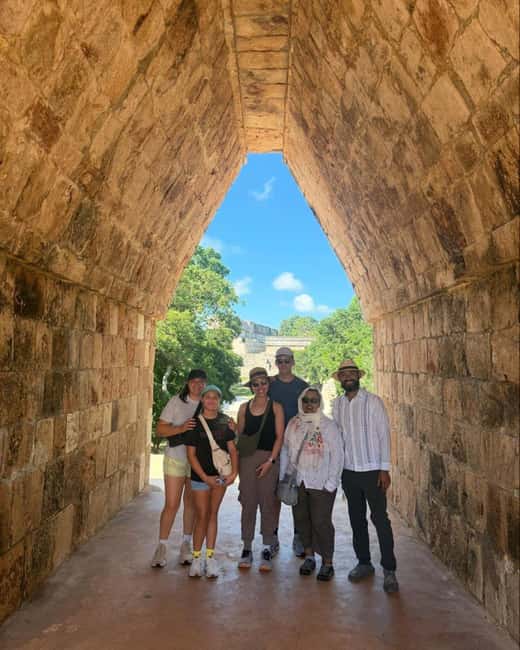 From Mérida:Uxmal and amazing cenotes guided tour with lunch - The pace inside Uxmal: just enough time to feel satisfied