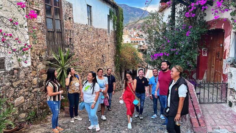 From Mexico City: 10-Hour Cuernavaca and Taxco Tour - The long CDMX morning sets you up for two very different towns