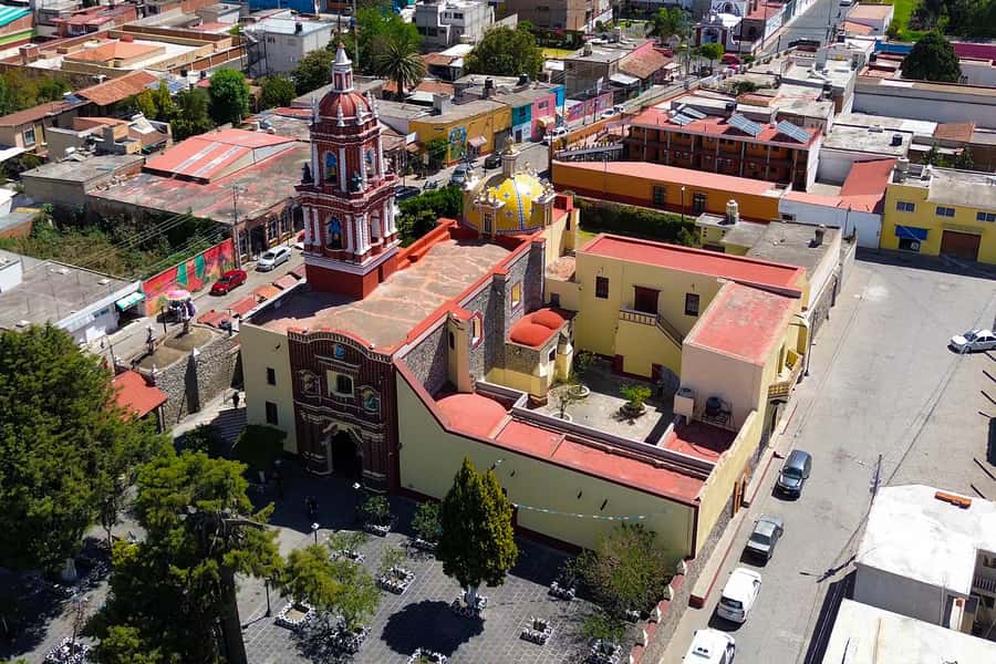 From Mexico City: One-day adventure: Puebla, Cholula, and Tonantzintla - Lunch that can turn the day from long to manageable