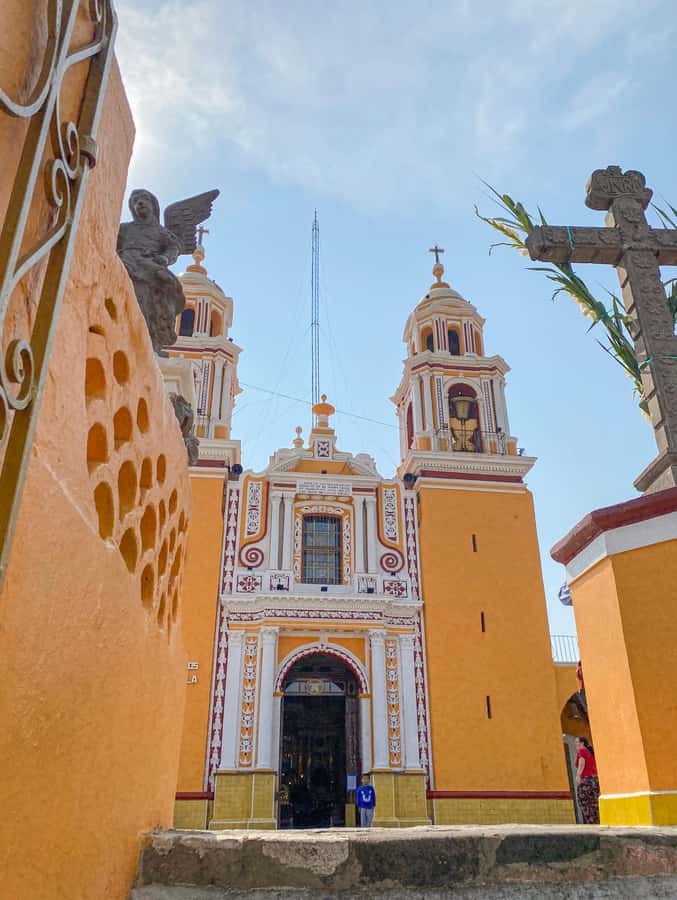 From Mexico City: One-day adventure: Puebla, Cholula, and Tonantzintla - Transportation and how the coach time affects your comfort