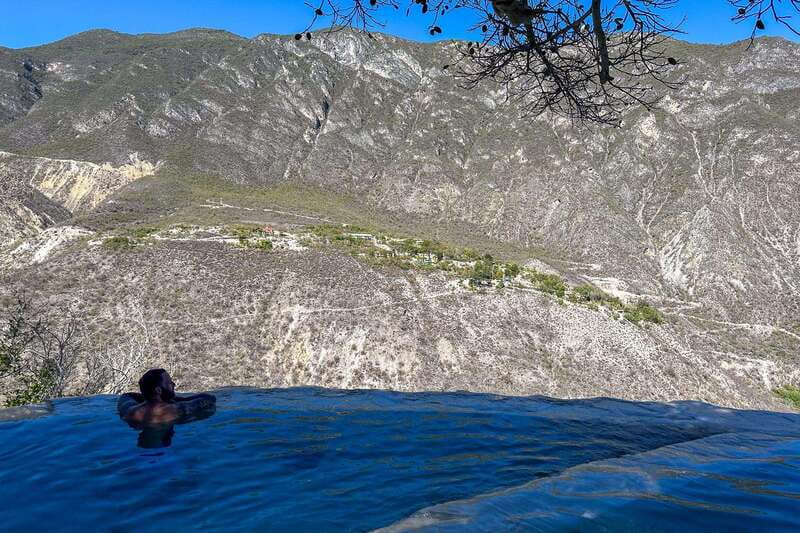 From Mexico City: Tolantongo Hot Springs Day Trip with Guide - Walking into the caves and tunnels, warm waterfalls up close