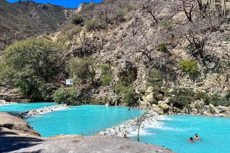 From Mexico City: Tolantongo Hot Springs Day Trip with Guide - Suspension bridge and viewpoints, choosing your adventure level