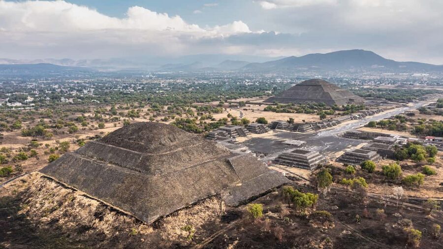 From Mexico City: Tour of Teotihuacan and Basilica of Guadalupe - The obsidian workshop and tequila tasting: craft, not just souvenirs