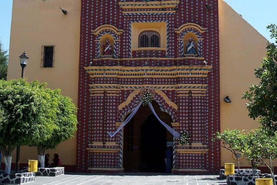 From Puebla: Guided Tour of Cholula - First stop energy: Convents, churches, and why the order matters