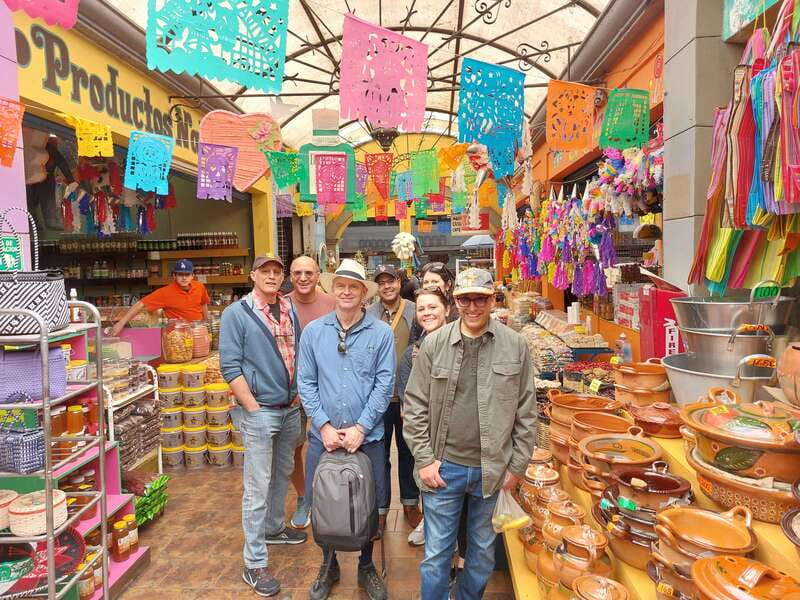 From San Diego: Tijuana Guided Day Trip with Lunch - Avenida Revolución walking tour: cantinas, clubs, galleries, and murals