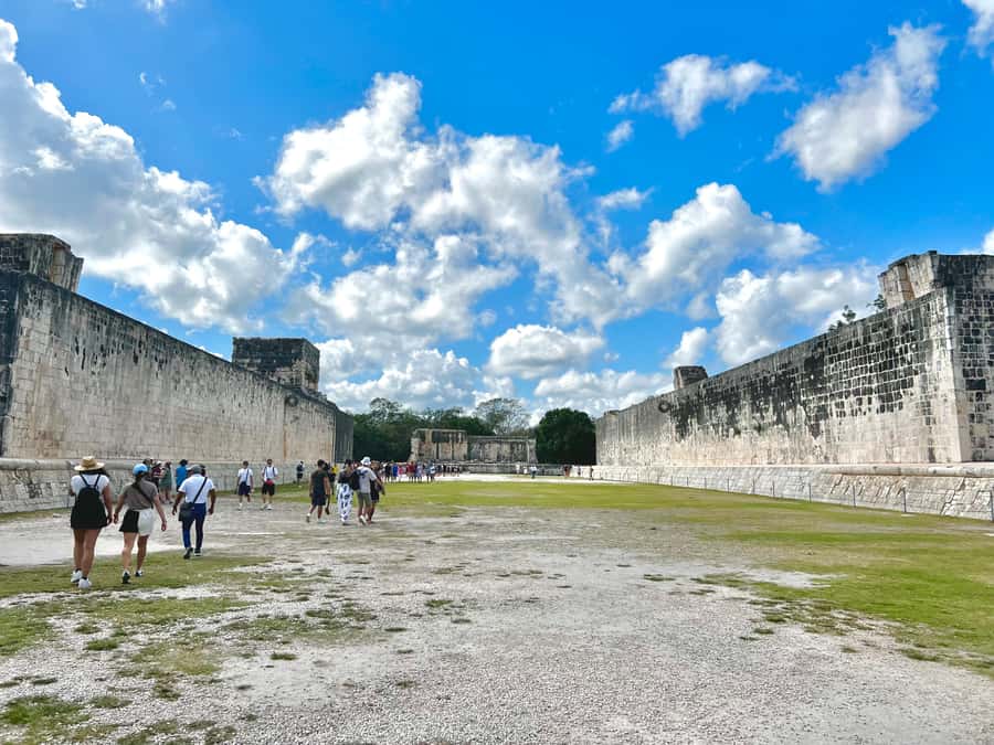From Valladolid: Tour to Chichen Itza & 2 Cenotes - Cenote Xcajum: a swimable cenote with an easier setup