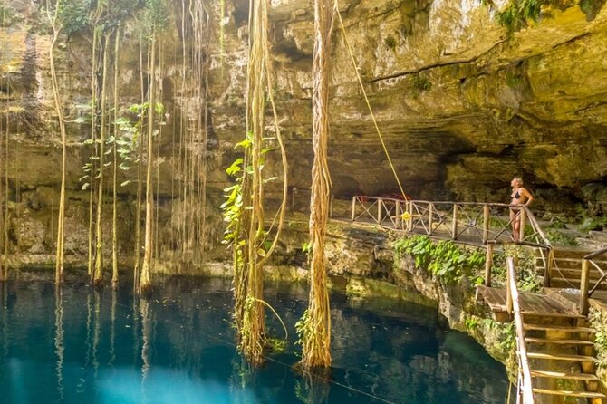 Full Day Guided Tour Chichen Itza + Cenote + Valladolid + Lunch! - Entering Chichen Itza: what you get from the guide and the free time