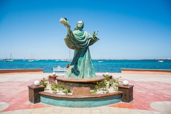 Full-Day La Paz Private Tour from Los Cabos - Todos Santos: a desert oasis stop that feels scenic even in 30 minutes
