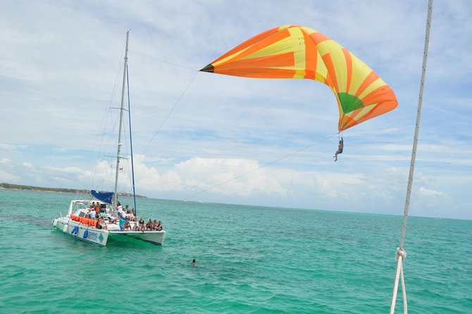 Full-Day Luxurious Catamaran Adventure - Cancún to Isla Mujeres - Isla Mujeres downtime: beach club access and what to do with it