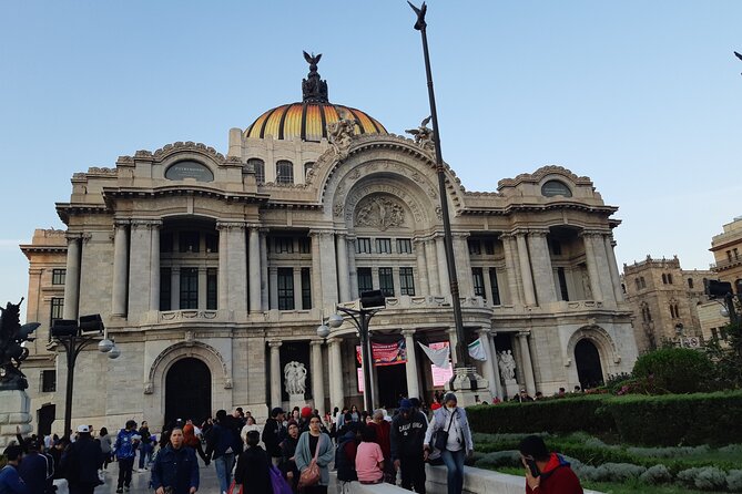 Full-Day Private Tour of Mexico City: Teotihuacan and Xochimilco - Museo Nacional de Antropología, four rooms that connect the dots