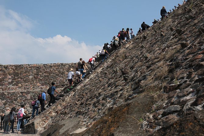 Full-Day Teotihuacan Hot Air Balloon Tour from Mexico City Including Transport - Price and value: is $249 worth it?