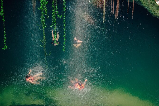 Full Day Tour Chichen Itza plus Cenotes From Valladolid - The Mayan village stop: culture break or souvenir trap?