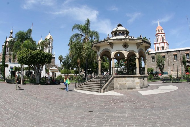 Guadalajara and Tlaquepaque City Sightseeing Tour - Heading to Tlaquepaque: Where the Streets Get Slower