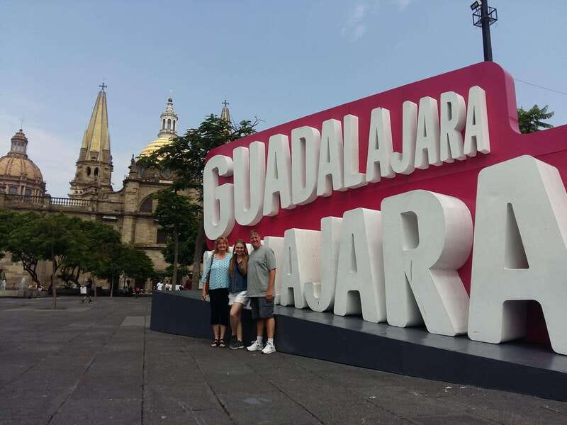 Guadalajara: Culture, Architecture, and Market Walking Tour - Walking the Guadalajara Historic Center, Without Wasting Hours