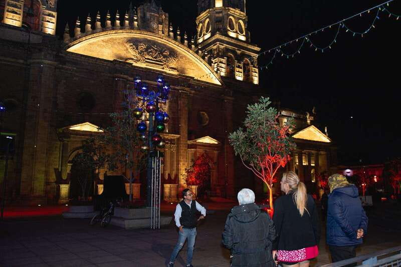 Guadalajara: Guided Tlaquepaque Night Tour with Hotel Pickup - Should you book this Tlaquepaque night tour?