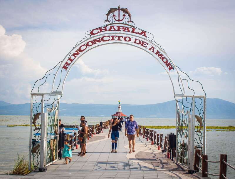 Guadalajara: Lake Chapala and Ajijic Day Trip with Boat Trip - Key things to know before you go