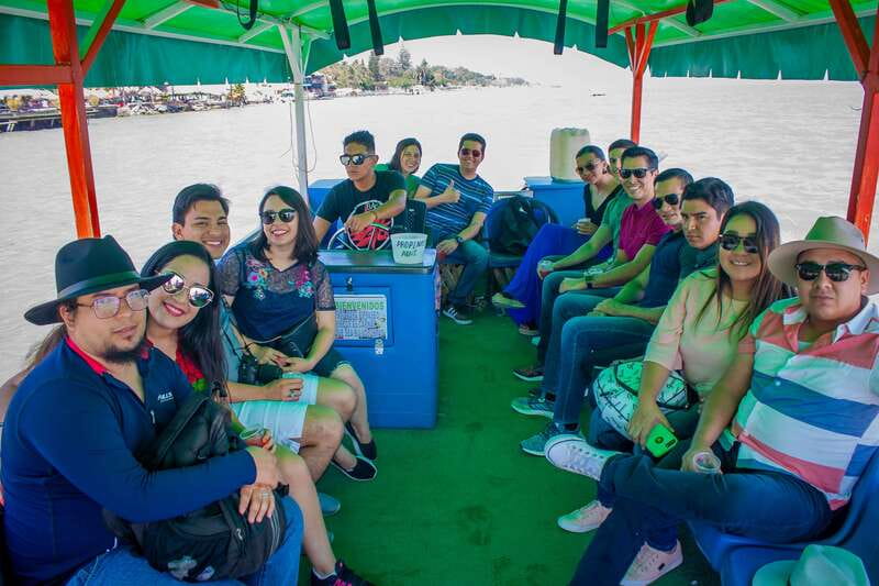 Guadalajara: Lake Chapala and Ajijic Day Trip with Boat Trip - Chapala boardwalk and piers, sunset vibes and local snacks
