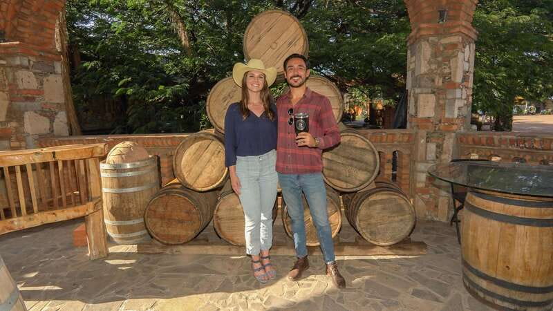 Guadalajara: Premium Tequila Tour with Tastings and Pairings - Tequila town time: Cuervo, Sauza, food, and tequila shop strolls